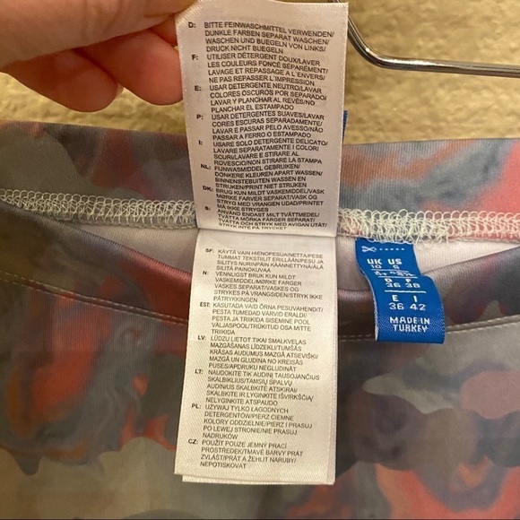 ADIDAS Pastel Camo Leggings Size Small - Picture 8 of 9